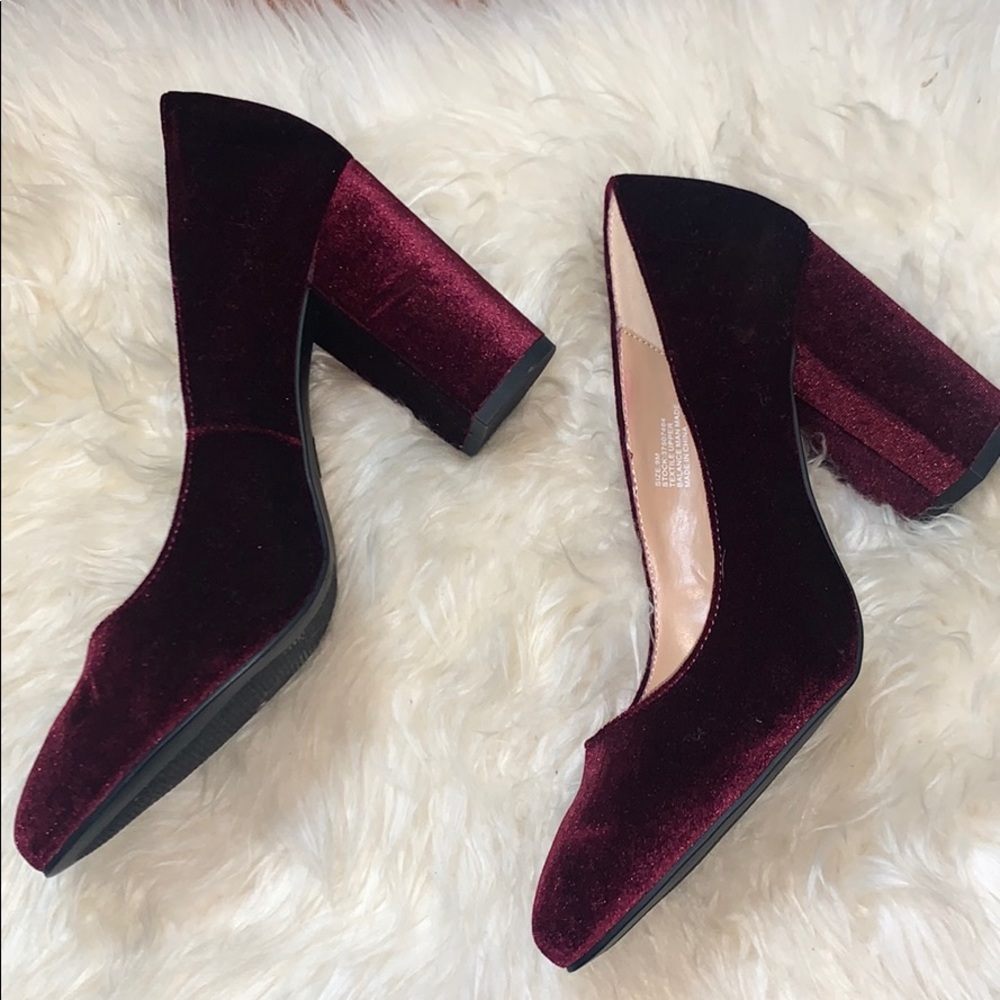 Faryl Robin Plume dark red chunky heels, size 9